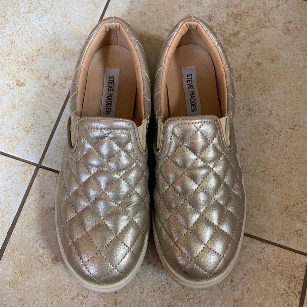 Steve Madden Slip On Sneakers size 7.5